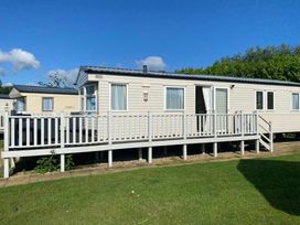 Primrose Valley Holiday Park - Holiday Accommodation 10752 - North Yorkshire (incl. Whitby) - 1184956 - thumbnail photo 4