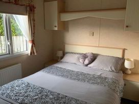 Primrose Valley Holiday Park - Holiday Accommodation 10752 - North Yorkshire (incl. Whitby) - 1184956 - thumbnail photo 11