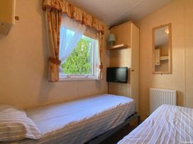 Primrose Valley Holiday Park - Holiday Accommodation 10752 - North Yorkshire (incl. Whitby) - 1184956 - thumbnail photo 15