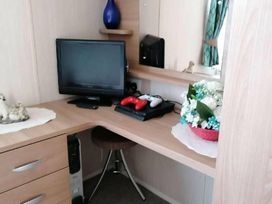 Primrose Valley Holiday Park - Holiday Accommodation 10765 - North Yorkshire (incl. Whitby) - 1184959 - thumbnail photo 10
