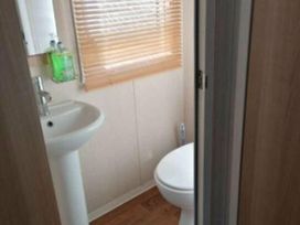Primrose Valley Holiday Park - Holiday Accommodation 10765 - North Yorkshire (incl. Whitby) - 1184959 - thumbnail photo 18