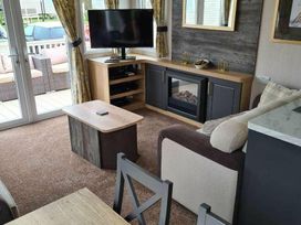 Primrose Valley Holiday Park - Holiday Accommodation 10790 - North Yorkshire (incl. Whitby) - 1184964 - thumbnail photo 5