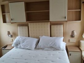 Waterside, Paignton - Holiday Accommodation 10812 - Devon - 1184968 - thumbnail photo 3