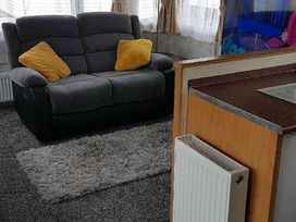 Millers Cottage Caravan Park - Holiday Accommodation 10814 - North Wales - 1184969 - thumbnail photo 4