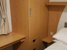 Millers Cottage Caravan Park - Holiday Accommodation 10814 - North Wales - 1184969 - thumbnail photo 7