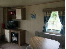 Primrose Valley Holiday Park - Holiday Accommodation 10915 - North Yorkshire (incl. Whitby) - 1184983 - thumbnail photo 2