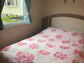 Primrose Valley Holiday Park - Holiday Accommodation 10915 - North Yorkshire (incl. Whitby) - 1184983 - thumbnail photo 14