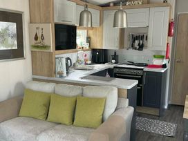 Wild Duck Holiday Park - Holiday Accommodation 10940 - Norfolk - 1184986 - thumbnail photo 10