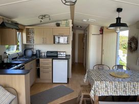 Harlyn Sands - Holiday Accommodation 10946 - Cornwall - 1184987 - thumbnail photo 5