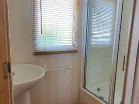 Towervans Holiday Park - Holiday Accommodation 10979 - Lincolnshire - 1184991 - thumbnail photo 9
