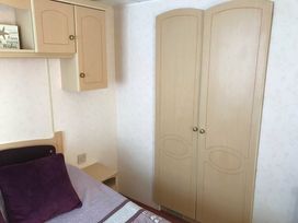 Towervans Holiday Park - Holiday Accommodation 10979 - Lincolnshire - 1184991 - thumbnail photo 13