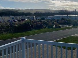 Presthaven Beach Resort - Holiday Accommodation 10984 - North Wales - 1184992 - thumbnail photo 4