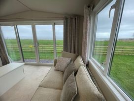 Hafan y Mor Haven - Holiday Accommodation 11037 - North Wales - 1184995 - thumbnail photo 3