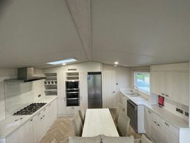 Hafan y Mor Haven - Holiday Accommodation 11037 - North Wales - 1184995 - thumbnail photo 5