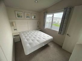 Hafan y Mor Haven - Holiday Accommodation 11037 - North Wales - 1184995 - thumbnail photo 11