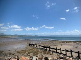 Hafan y Mor Haven - Holiday Accommodation 11037 - North Wales - 1184995 - thumbnail photo 14