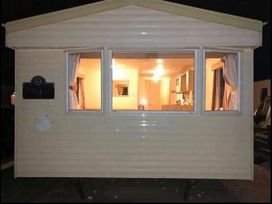 Primrose Valley Holiday Park - Holiday Accommodation 11052 - North Yorkshire (incl. Whitby) - 1184996 - thumbnail photo 3