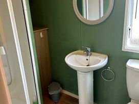 Primrose Valley Holiday Park - Holiday Accommodation 11052 - North Yorkshire (incl. Whitby) - 1184996 - thumbnail photo 18