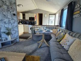 The Chase - Holiday Accommodation 11054 - Lincolnshire - 1184997 - thumbnail photo 3