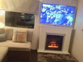 Happy Days Caravan Park - Holiday Accommodation 11127 - North Wales - 1185007 - thumbnail photo 2