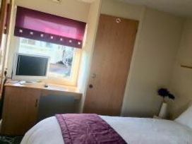 Happy Days Caravan Park - Holiday Accommodation 11127 - North Wales - 1185007 - thumbnail photo 6