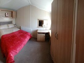 Reighton Sands Holiday Park - Holiday Accommodation 11160 - North Yorkshire (incl. Whitby) - 1185015 - thumbnail photo 6