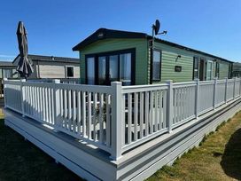 Dyffryn Seaside Estate - Holiday Accommodation 11228 - Mid Wales - 1185026 - thumbnail photo 1