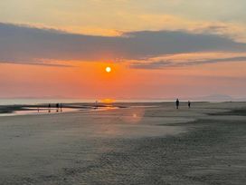 Dyffryn Seaside Estate - Holiday Accommodation 11228 - Mid Wales - 1185026 - thumbnail photo 12