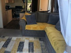 Marton Mere Holiday Village - Holiday Accommodation 11240 - Lake District - 1185027 - thumbnail photo 3