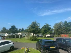 Marton Mere Holiday Village - Holiday Accommodation 11240 - Lake District - 1185027 - thumbnail photo 13