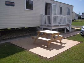 Weymouth Bay Holiday Park - Holiday Accommodation 11245 - Dorset - 1185029 - thumbnail photo 1