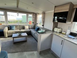 Skipsea Sands Holiday Park - Holiday Accommodation 11304 - North Yorkshire (incl. Whitby) - 1185035 - thumbnail photo 9
