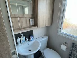 Skipsea Sands Holiday Park - Holiday Accommodation 11304 - North Yorkshire (incl. Whitby) - 1185035 - thumbnail photo 19