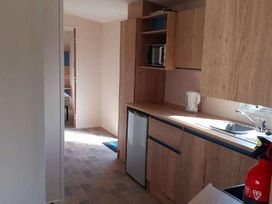 Weymouth Bay Holiday Park - Holiday Accommodation 11306 - Dorset - 1185036 - thumbnail photo 5