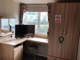 Hafan y Mor Haven - Holiday Accommodation 11307 - North Wales - 1185037 - thumbnail photo 8