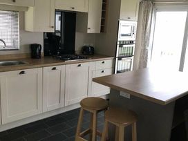 Cayton Bay Caravan Park - Holiday Accommodation 11313 - North Yorkshire (incl. Whitby) - 1185040 - thumbnail photo 4