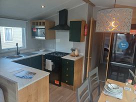 Doniford Bay - Holiday Accommodation 1137 - Devon - 1185046 - thumbnail photo 4