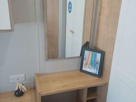 Doniford Bay - Holiday Accommodation 1137 - Devon - 1185046 - thumbnail photo 11