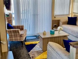 Marton Mere Holiday Village - Holiday Accommodation 11381 - Lake District - 1185048 - thumbnail photo 6