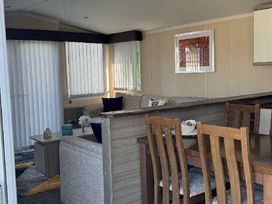 Marton Mere Holiday Village - Holiday Accommodation 11381 - Lake District - 1185048 - thumbnail photo 11