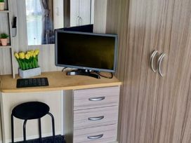Marton Mere Holiday Village - Holiday Accommodation 11381 - Lake District - 1185048 - thumbnail photo 13