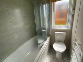 Hafan y Mor Haven - Holiday Accommodation 11396 - North Wales - 1185050 - thumbnail photo 6