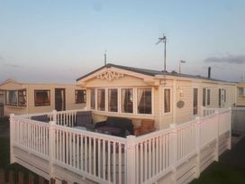 Golden Sands Kinmel Bay - Holiday Accommodation 11411 - North Wales - 1185051 - thumbnail photo 1