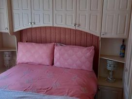 Golden Sands Kinmel Bay - Holiday Accommodation 11411 - North Wales - 1185051 - thumbnail photo 7