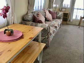 Trecco Bay - Holiday Accommodation 11418 - Somerset & Wiltshire - 1185055 - thumbnail photo 4