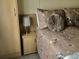 Trecco Bay - Holiday Accommodation 11418 - Somerset & Wiltshire - 1185055 - thumbnail photo 8