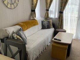 Kiln Park Holiday Park - Holiday Accommodation 1142 - South Wales - 1185056 - thumbnail photo 7