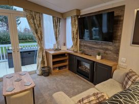 Seton Sands Caravan Park - Holiday Accommodation 11421 - Scottish Lowlands - 1185057 - thumbnail photo 7