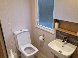 Seton Sands Caravan Park - Holiday Accommodation 11421 - Scottish Lowlands - 1185057 - thumbnail photo 12