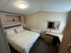 Hopton Holiday Village - Holiday Accommodation 11450 - Suffolk & Essex - 1185060 - thumbnail photo 5